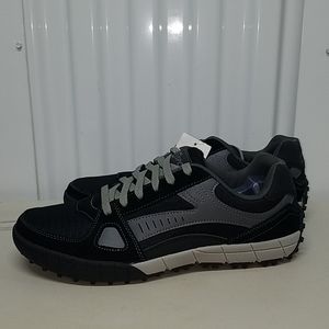 Skechers fusion sneakers sz 11 new